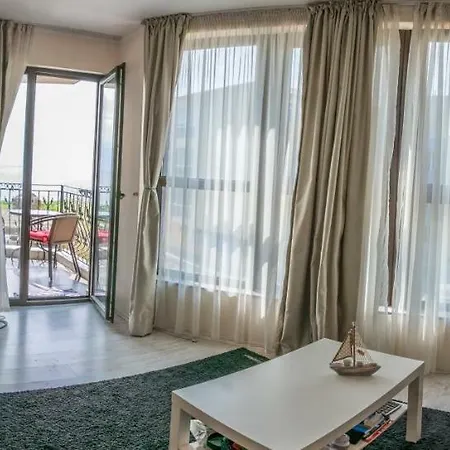 Laguna Beach With Sea View Apartment *