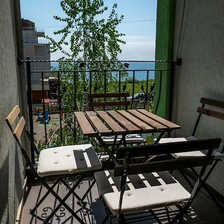 Apartment Laguna Beach With Sea View Ravda